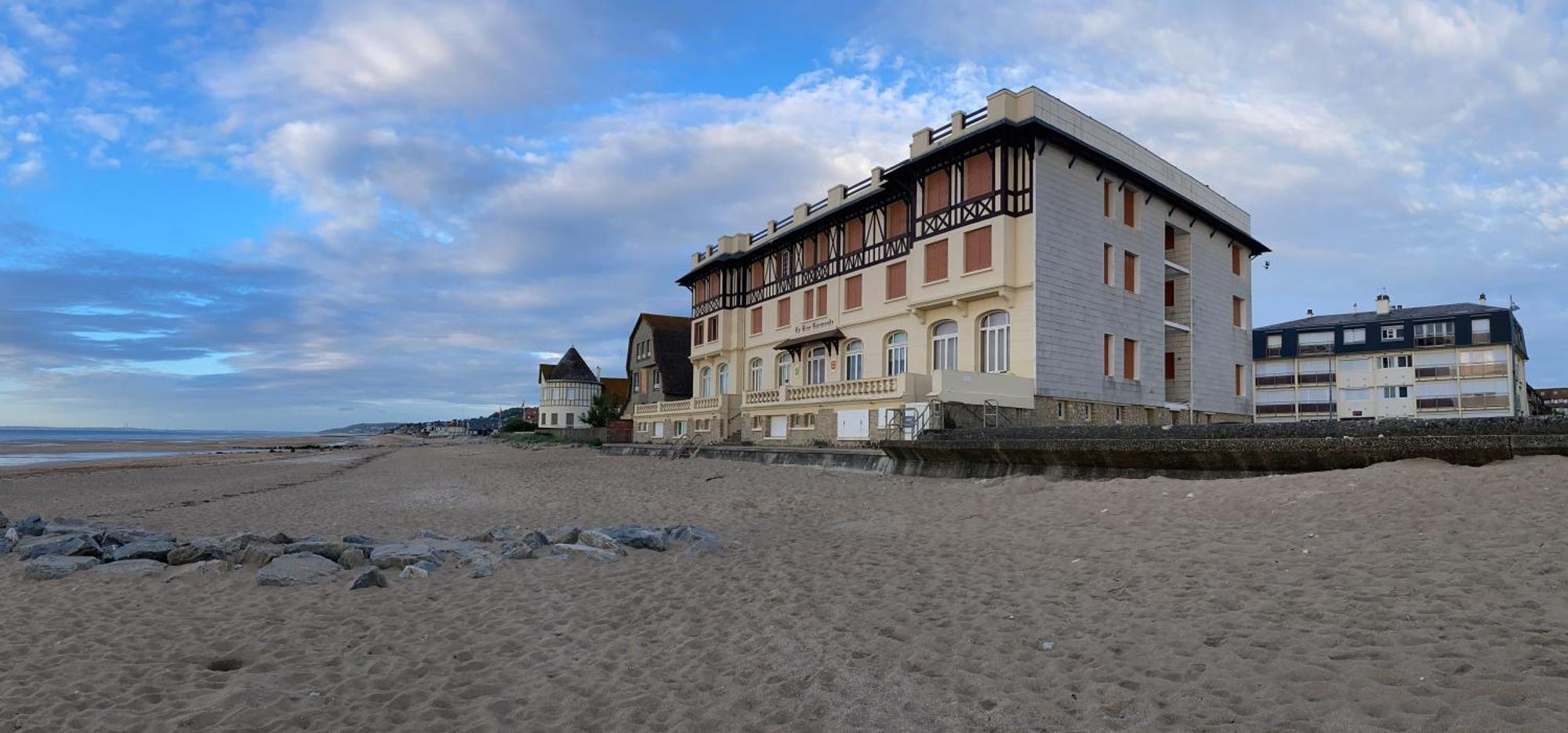 Le Petit Villers Luaran gambar