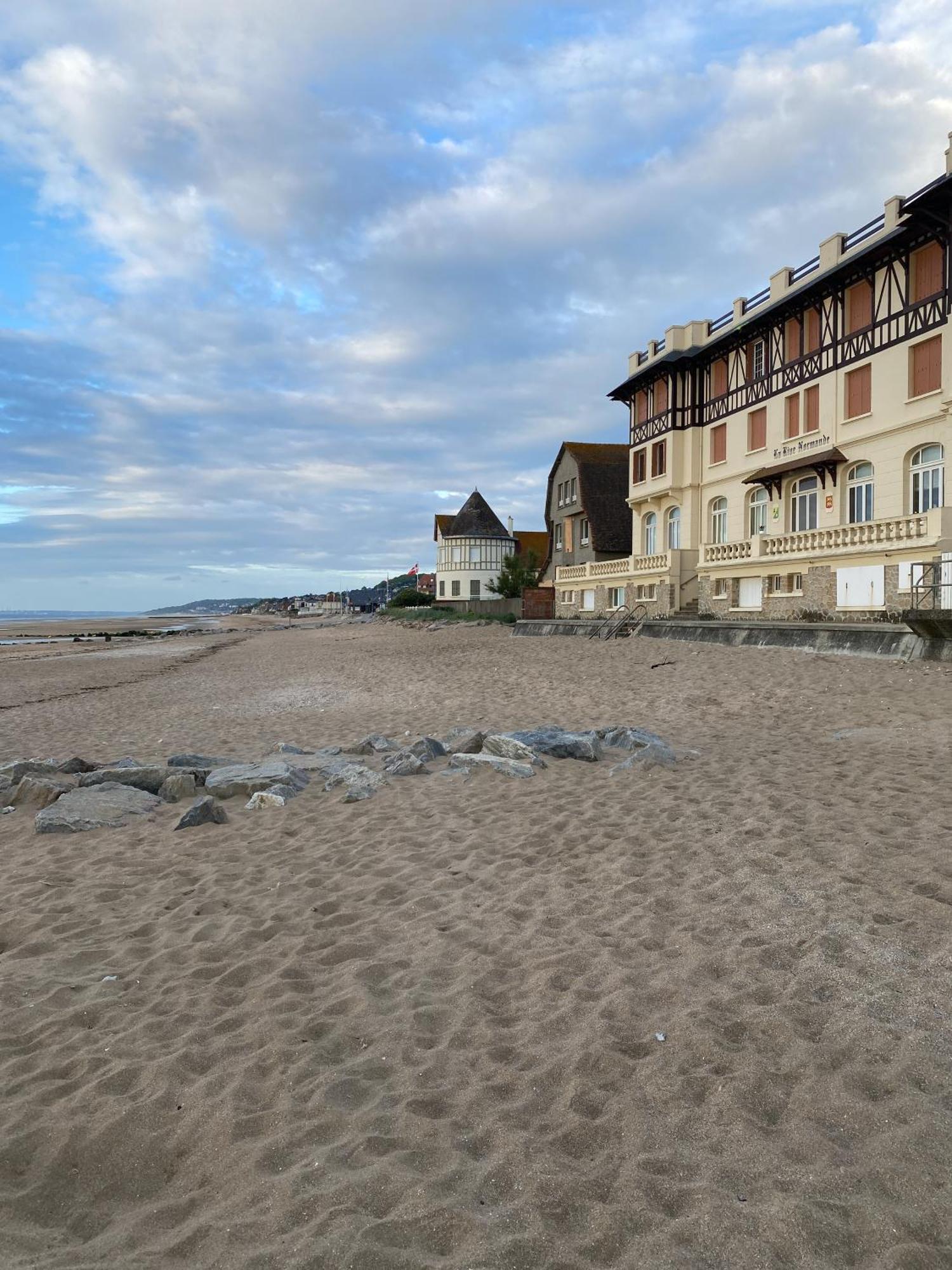 Le Petit Villers Luaran gambar